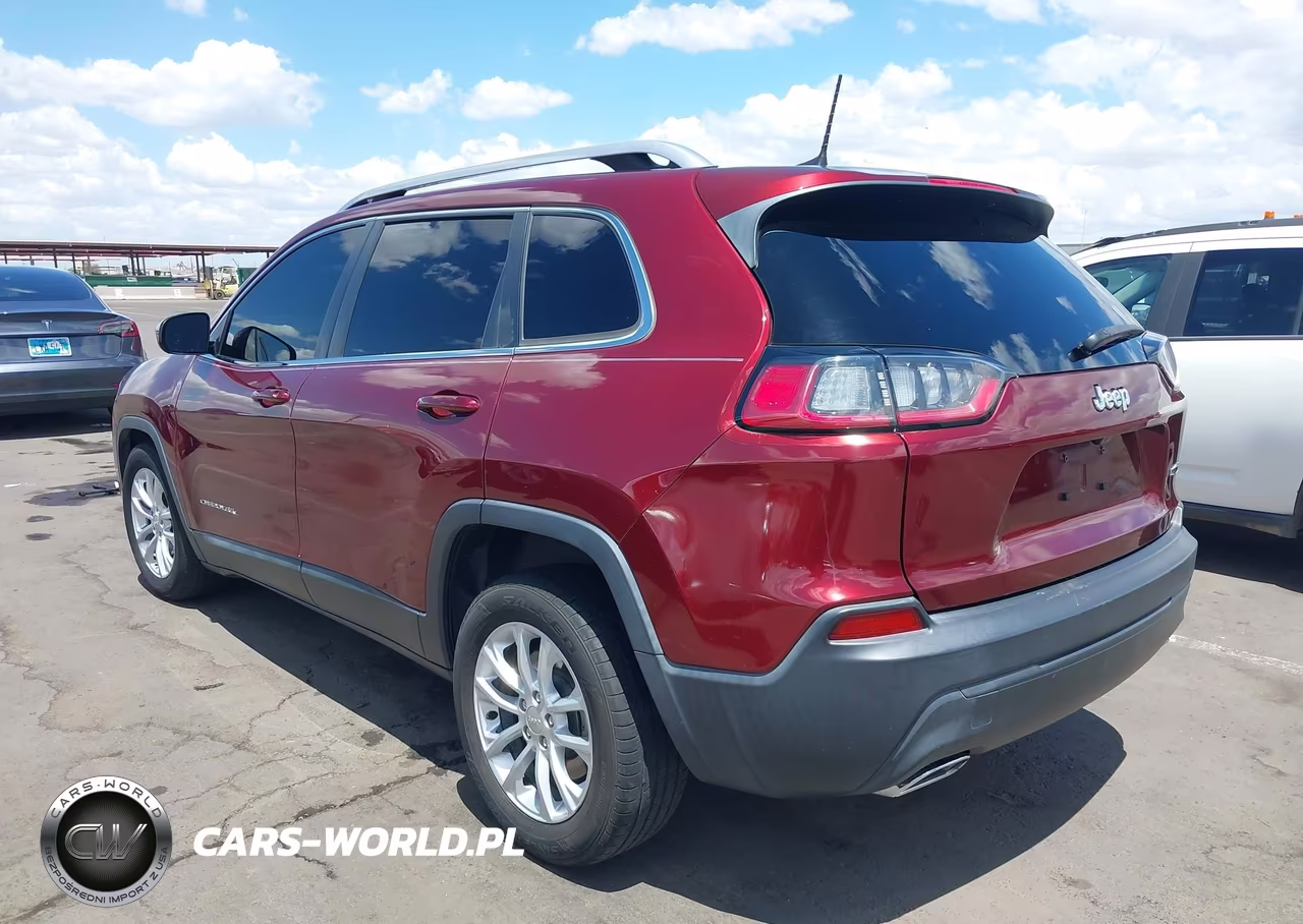 2019 Jeep Cherokee Latitude Fwd VIN:1C4PJLCX9KD484932 - 3