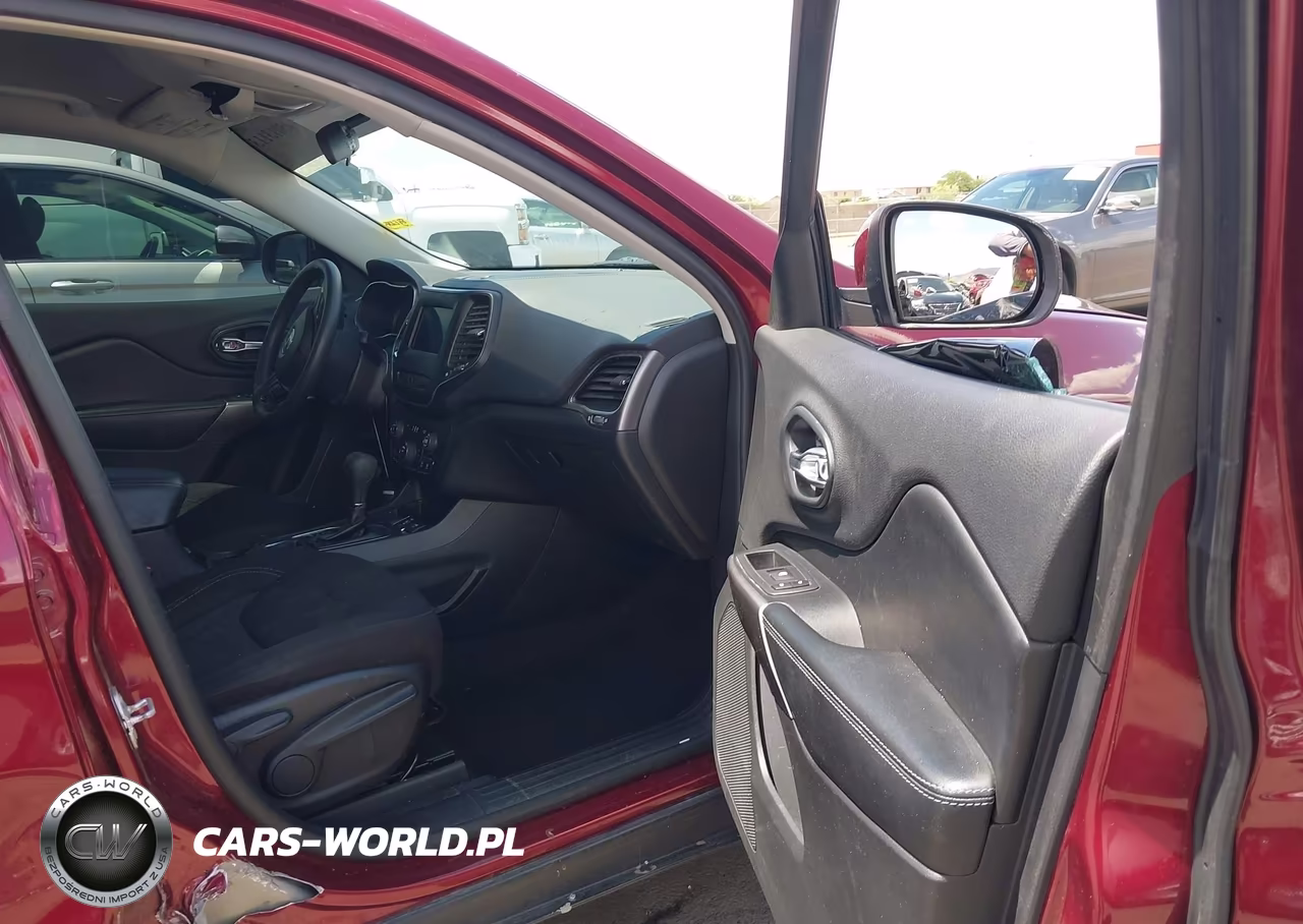 2019 Jeep Cherokee Latitude Fwd VIN:1C4PJLCX9KD484932 - 5