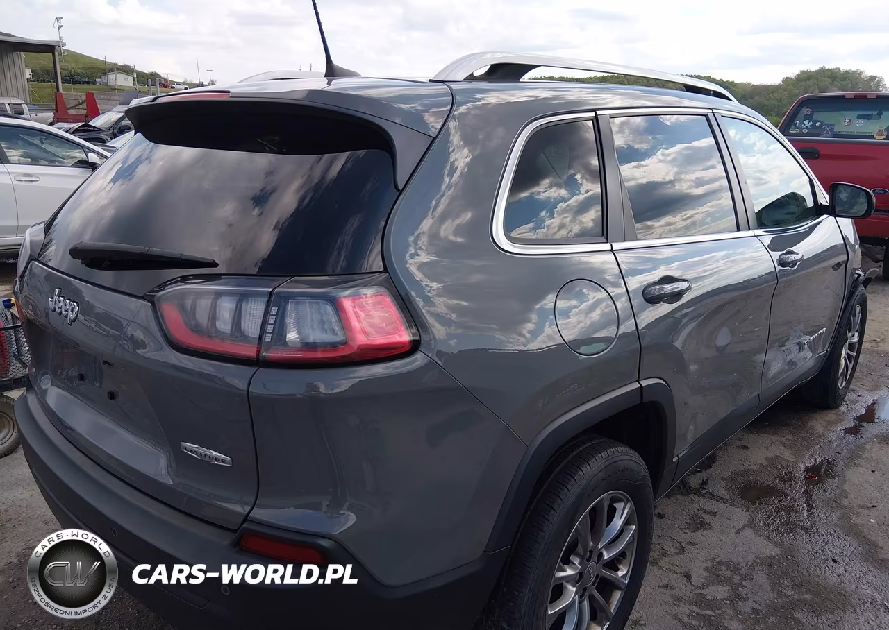 2019 Jeep Cherokee Latitude Plus 4X4 VIN:1C4PJMLB9KD378622 - 4