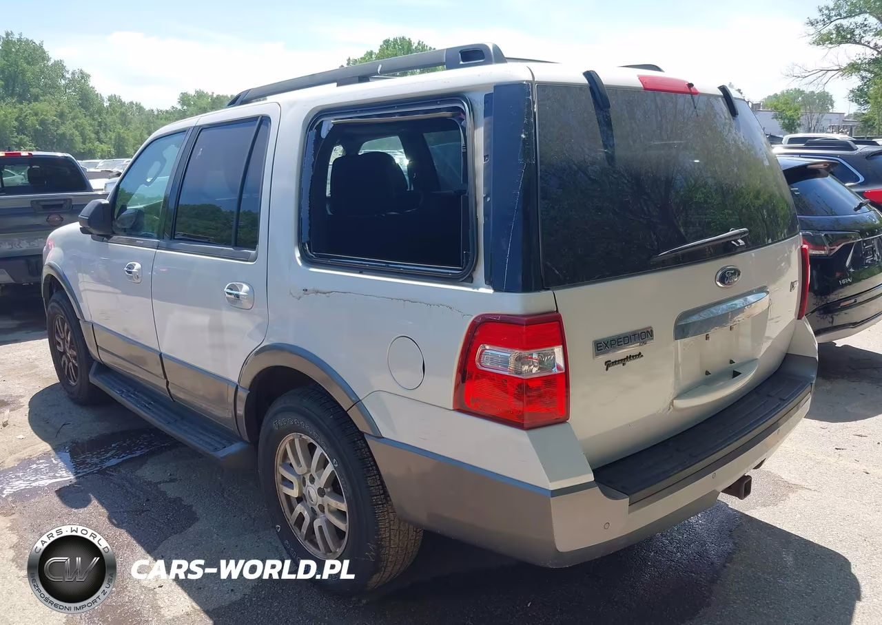 2011 Ford Expedition Xlt VIN:1FMJU1J58BEF57376 - 3