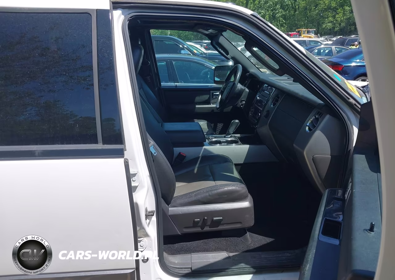 2011 Ford Expedition Xlt VIN:1FMJU1J58BEF57376 - 5