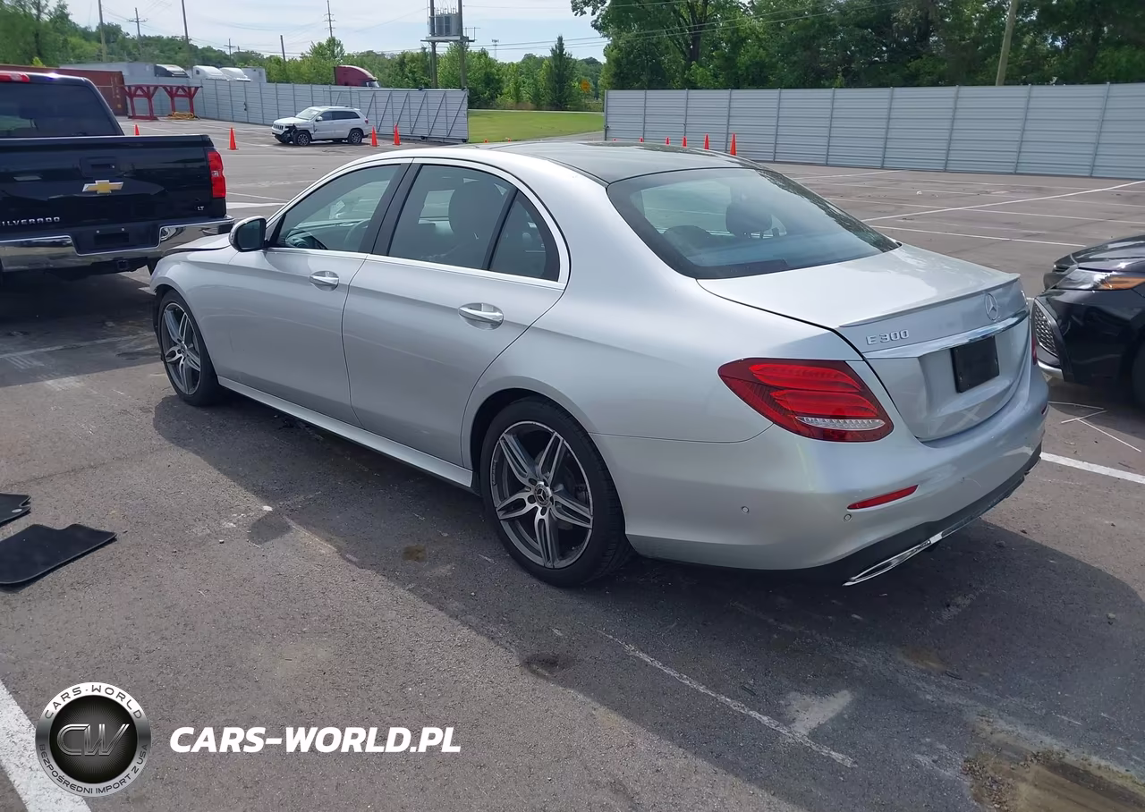 2018 Mercedes-Benz E 300 VIN:WDDZF4JB7JA294284 - 3