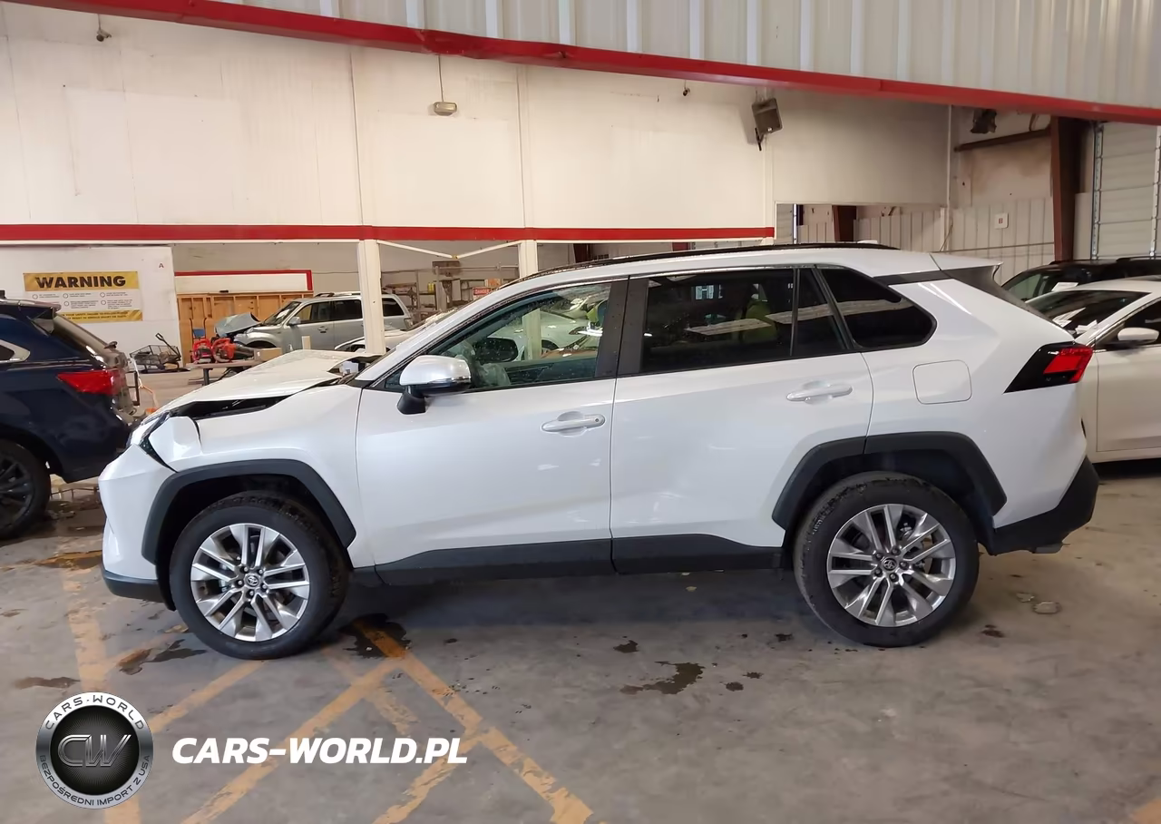 2025 Toyota Rav4 Xle Premium VIN:2T3C1RFV8SW443139 - 14