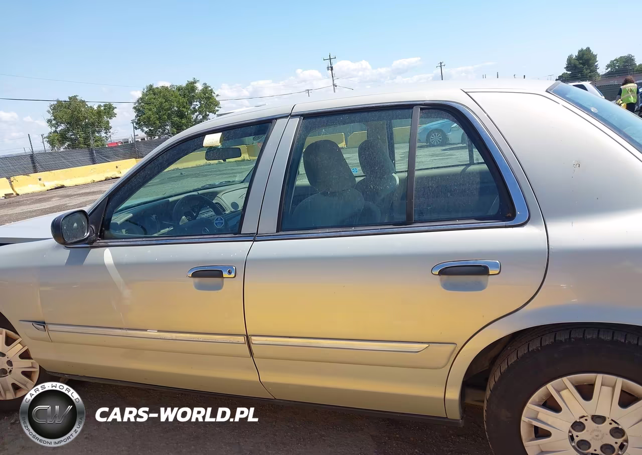 2005 Mercury Grand Marquis Gs VIN:2MEFM74W25X622449 - 14