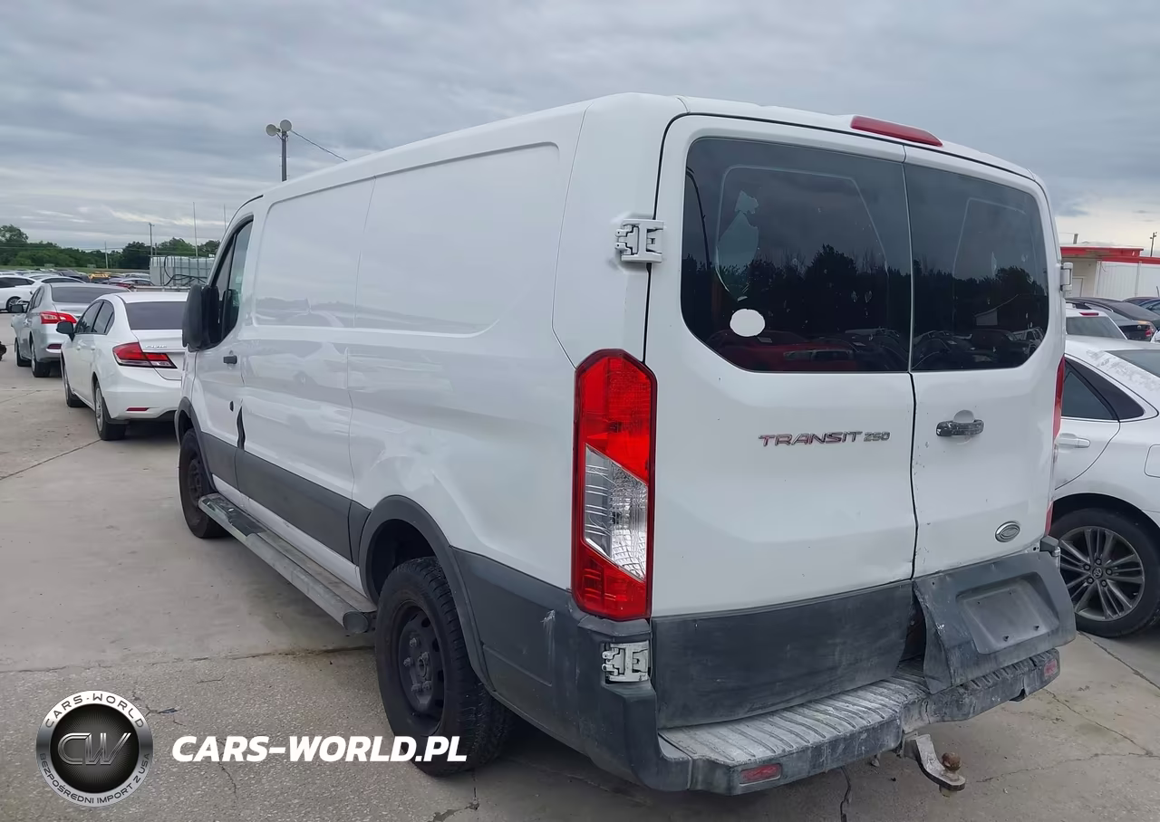 2015 Ford Transit-250 VIN:1FTNR1ZM9FKA33826 - 3