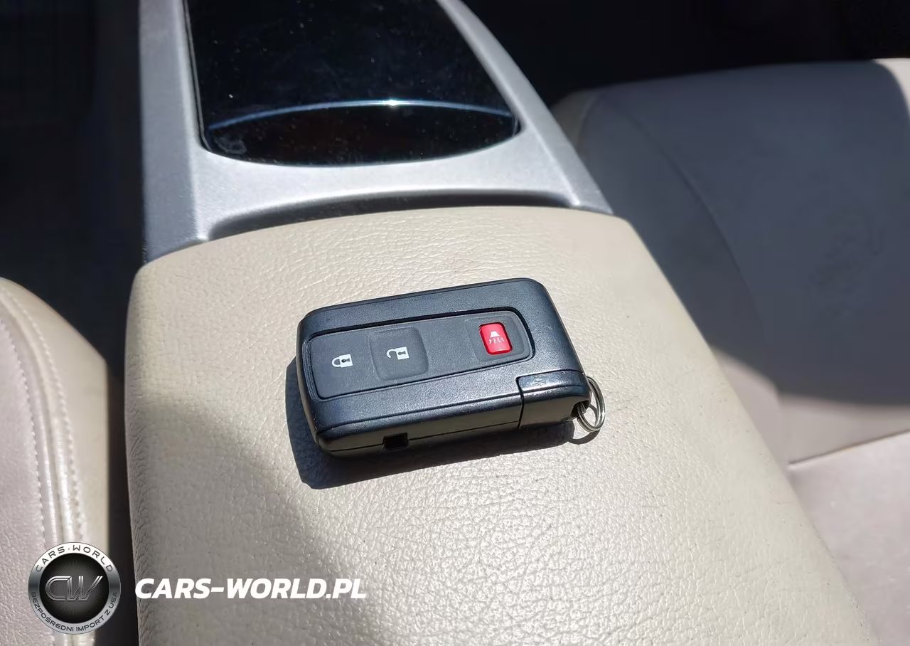 2004 Toyota Prius VIN:JTDKB20UX40011577 - 11