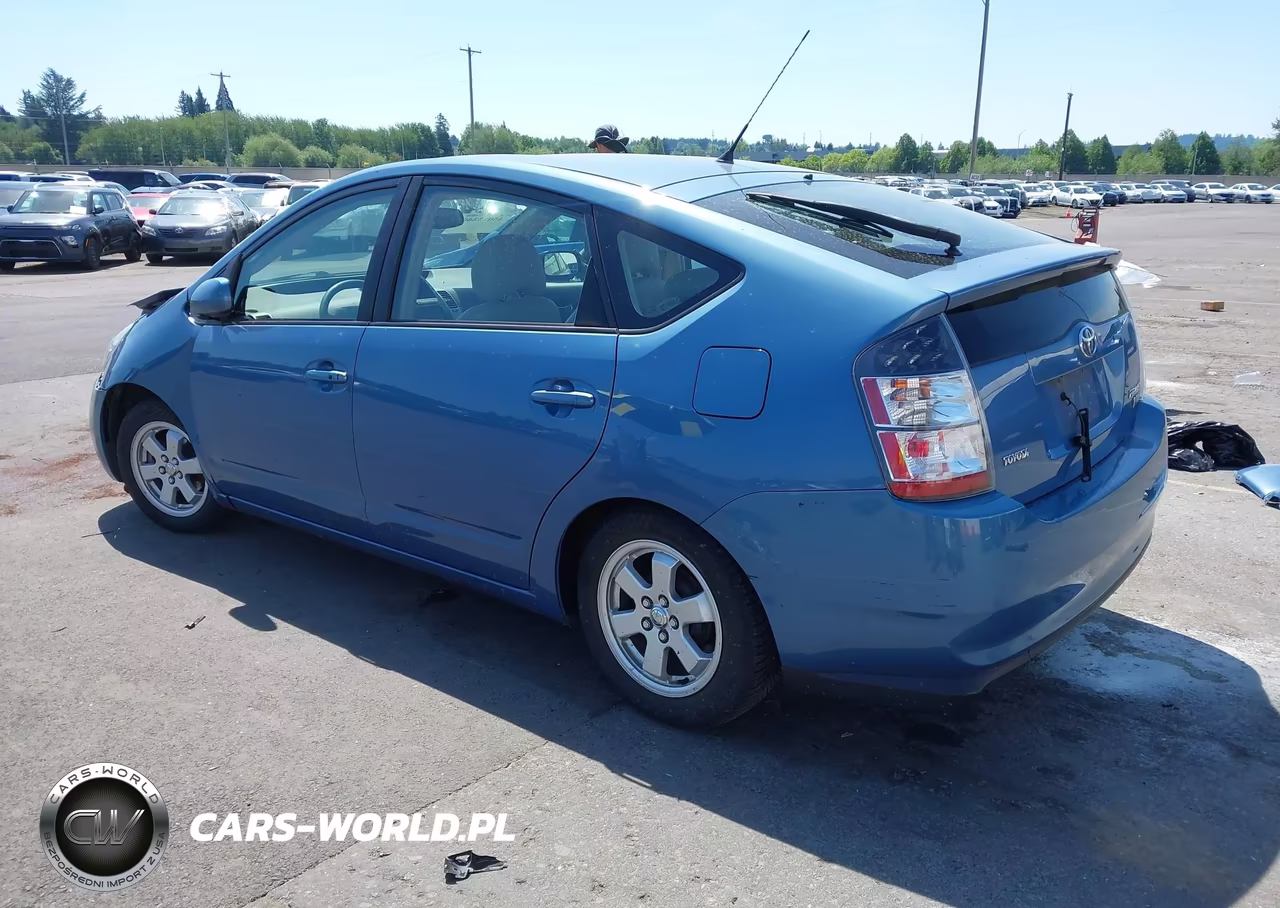 2004 Toyota Prius VIN:JTDKB20UX40011577 - 3