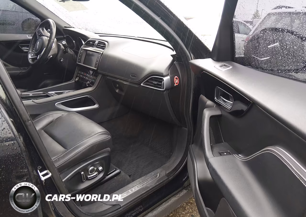 2018 Jaguar F-Pace 20D R-Sport VIN:SADCL2FN9JA243373 - 5