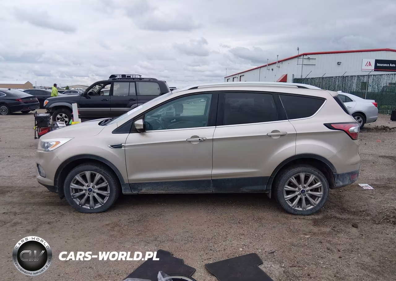 2017 Ford Escape Titanium VIN:1FMCU9JD0HUF05642 - 14