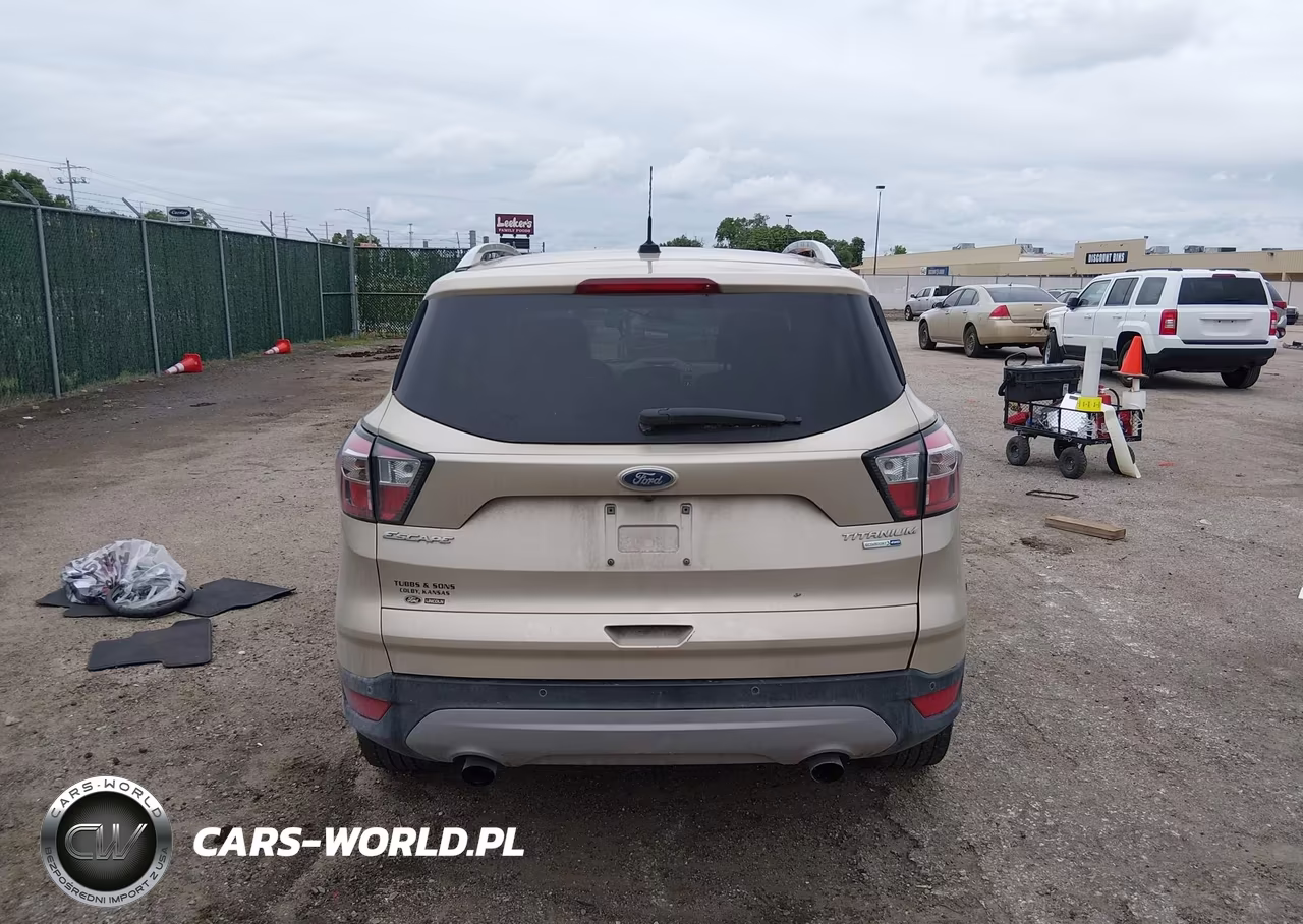 2017 Ford Escape Titanium VIN:1FMCU9JD0HUF05642 - 16