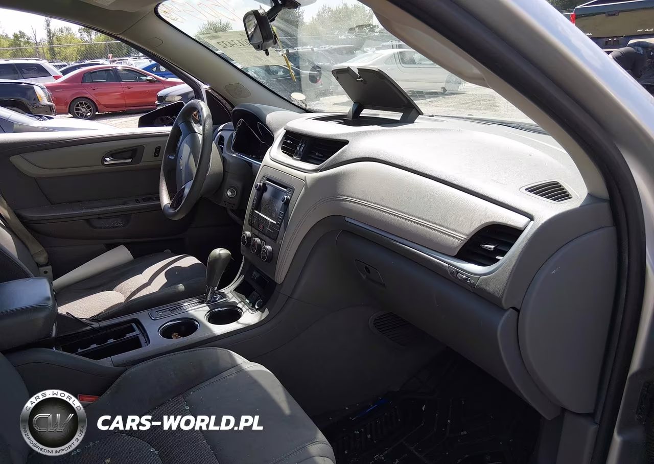 2017 Chevrolet Traverse Ls VIN:1GNKRFED9HJ273139 - 5
