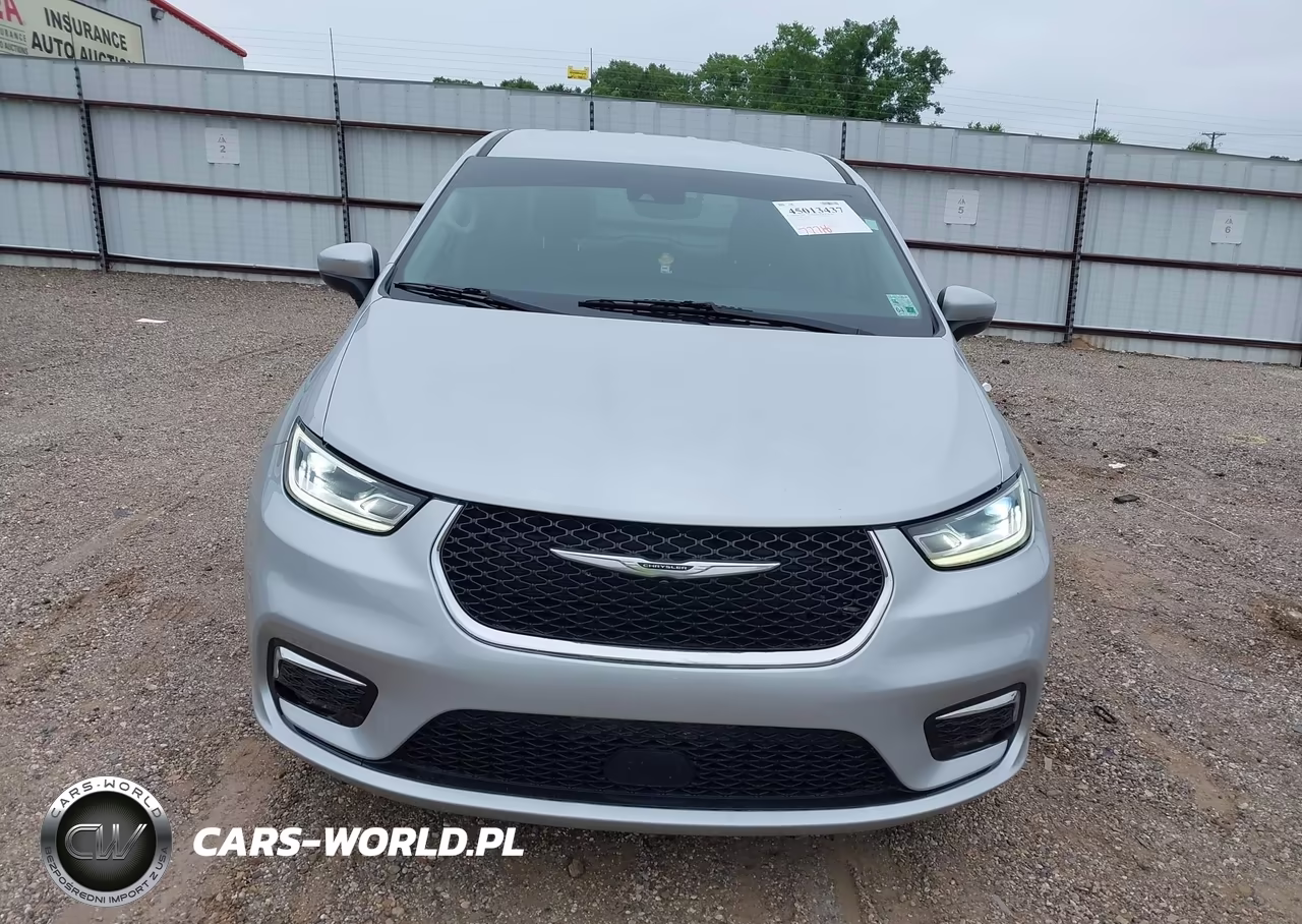 2023 Chrysler Pacifica Touring L VIN:2C4RC1BG2PR535233 - 12