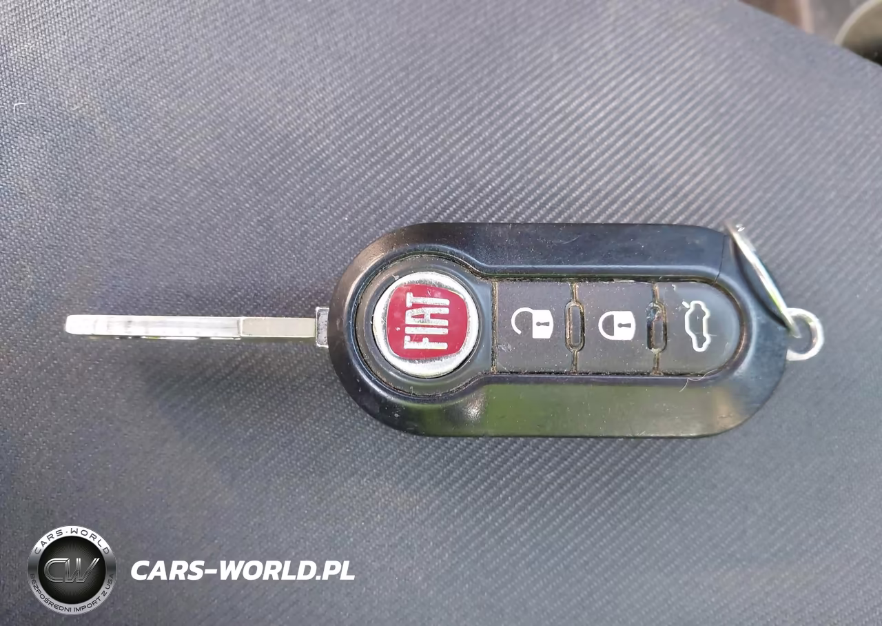 2015 Fiat 500 Pop VIN:3C3CFFAR4FT502392 - 11