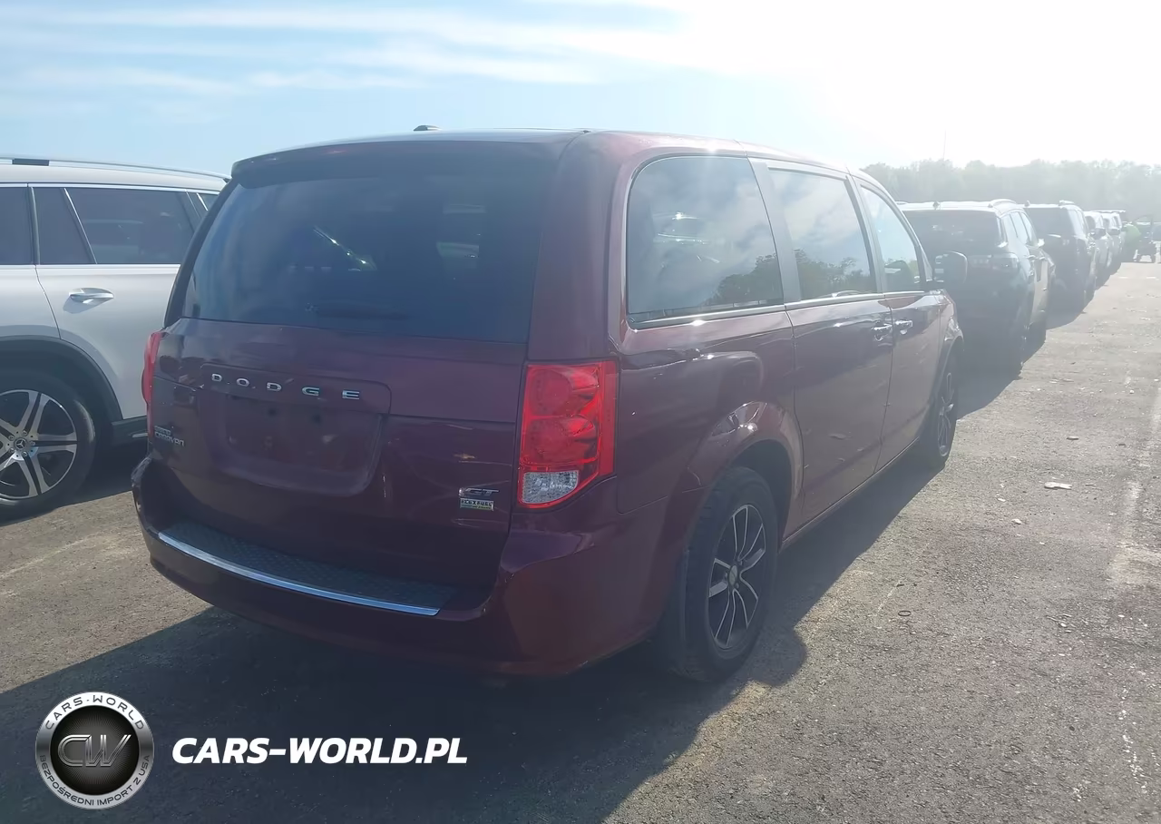 2018 Dodge Grand Caravan Gt VIN:2C4RDGEG3JR254447 - 4