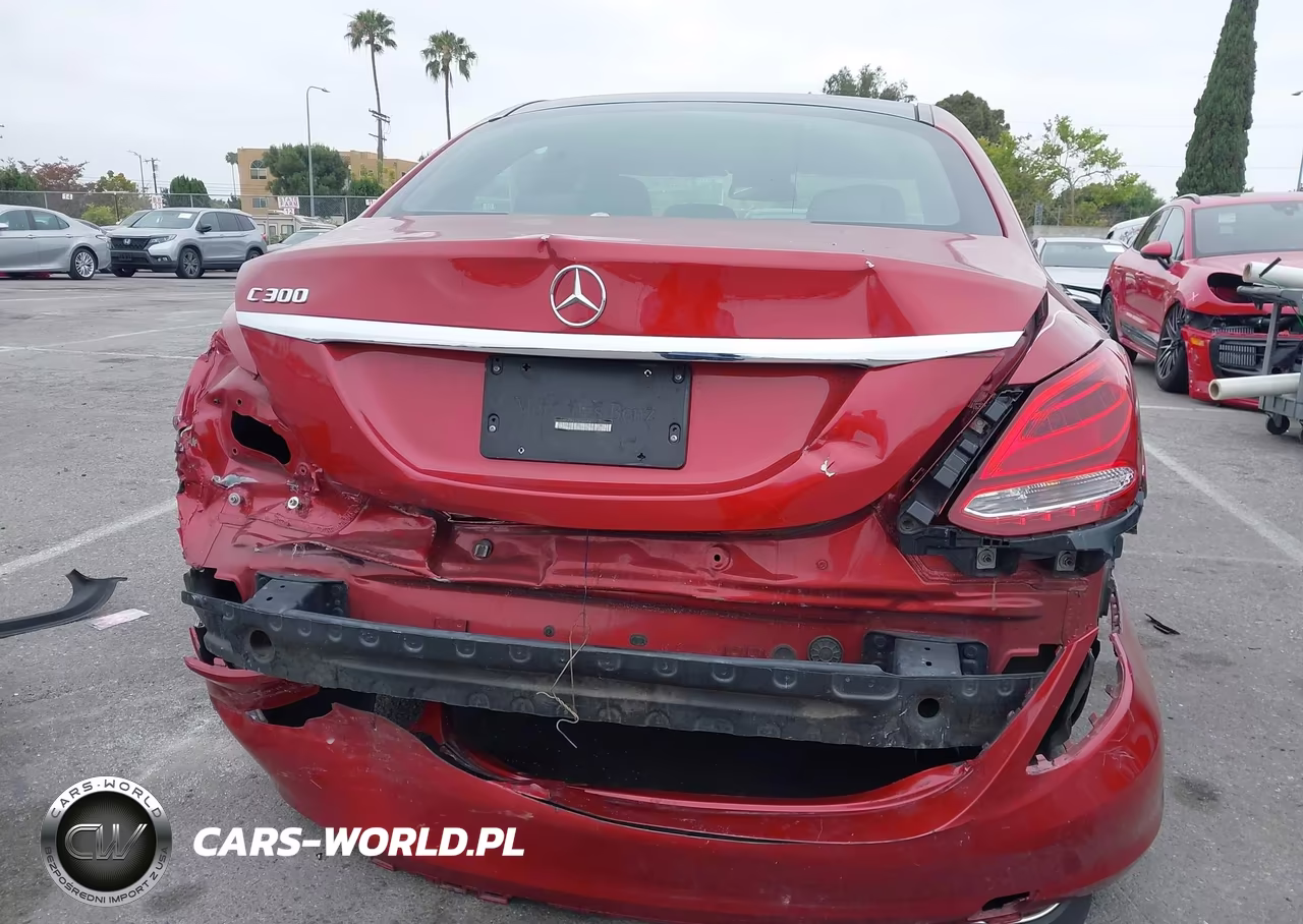 2018 Mercedes-Benz C 300 VIN:55SWF4JB4JU236684 - 6