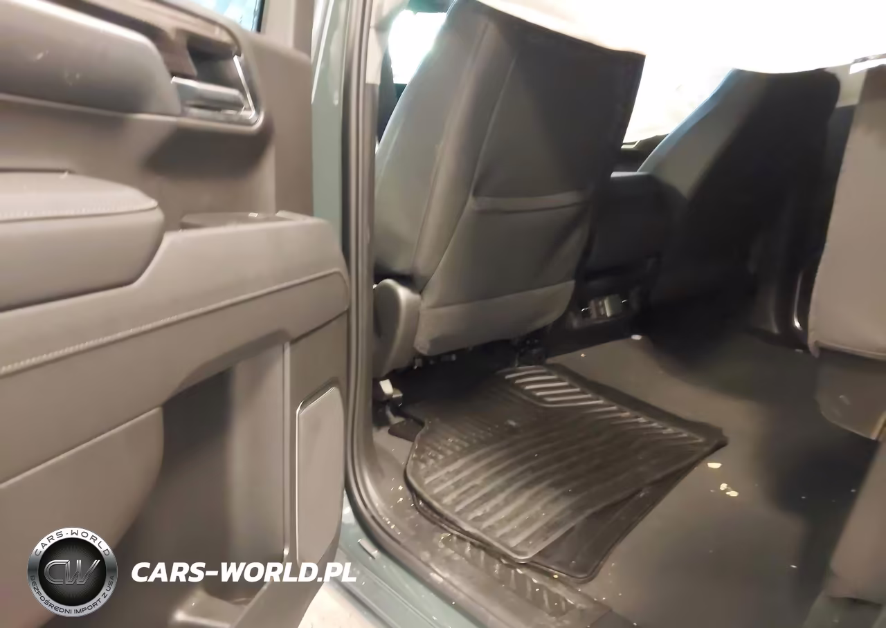 2026 Chevrolet Silverado 1500 4Wd Short Bed Lt With 2Fl VIN:3GCPKKEKXTG175242 - 8