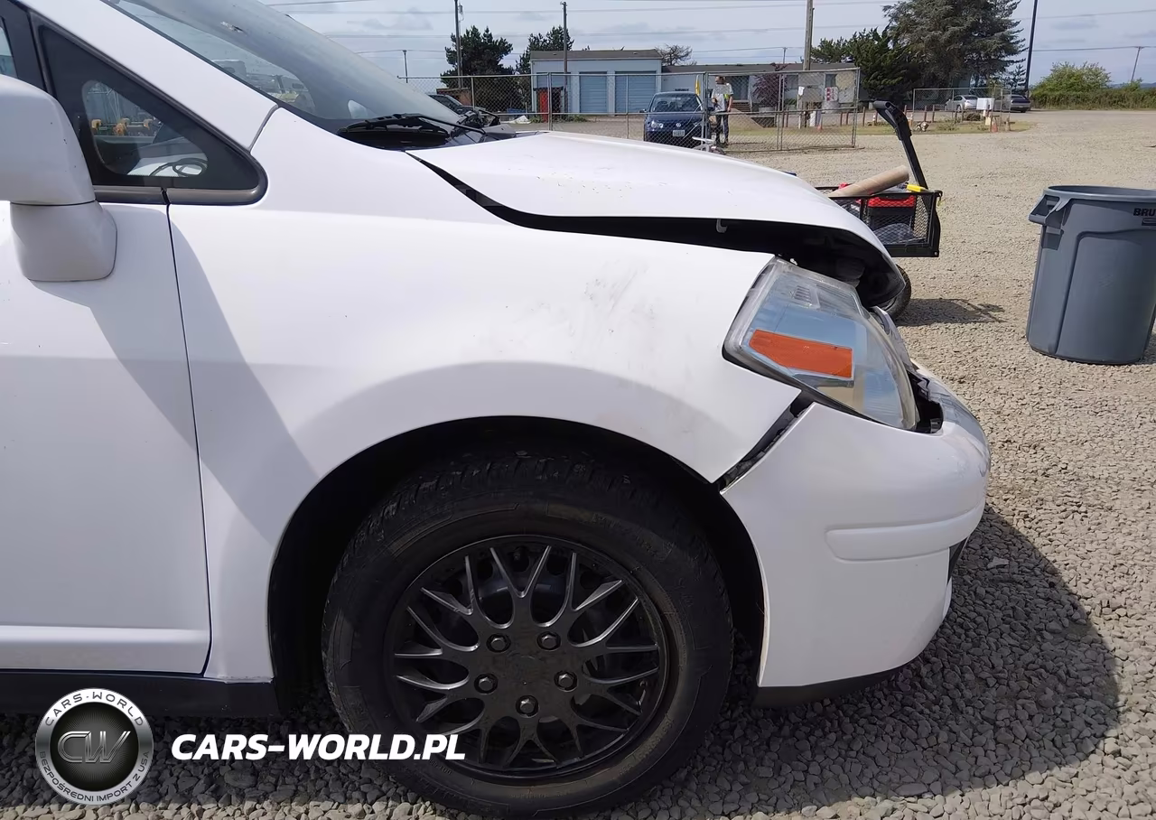 2011 Nissan Versa 1.8S VIN:3N1BC1APXBL470529 - 18