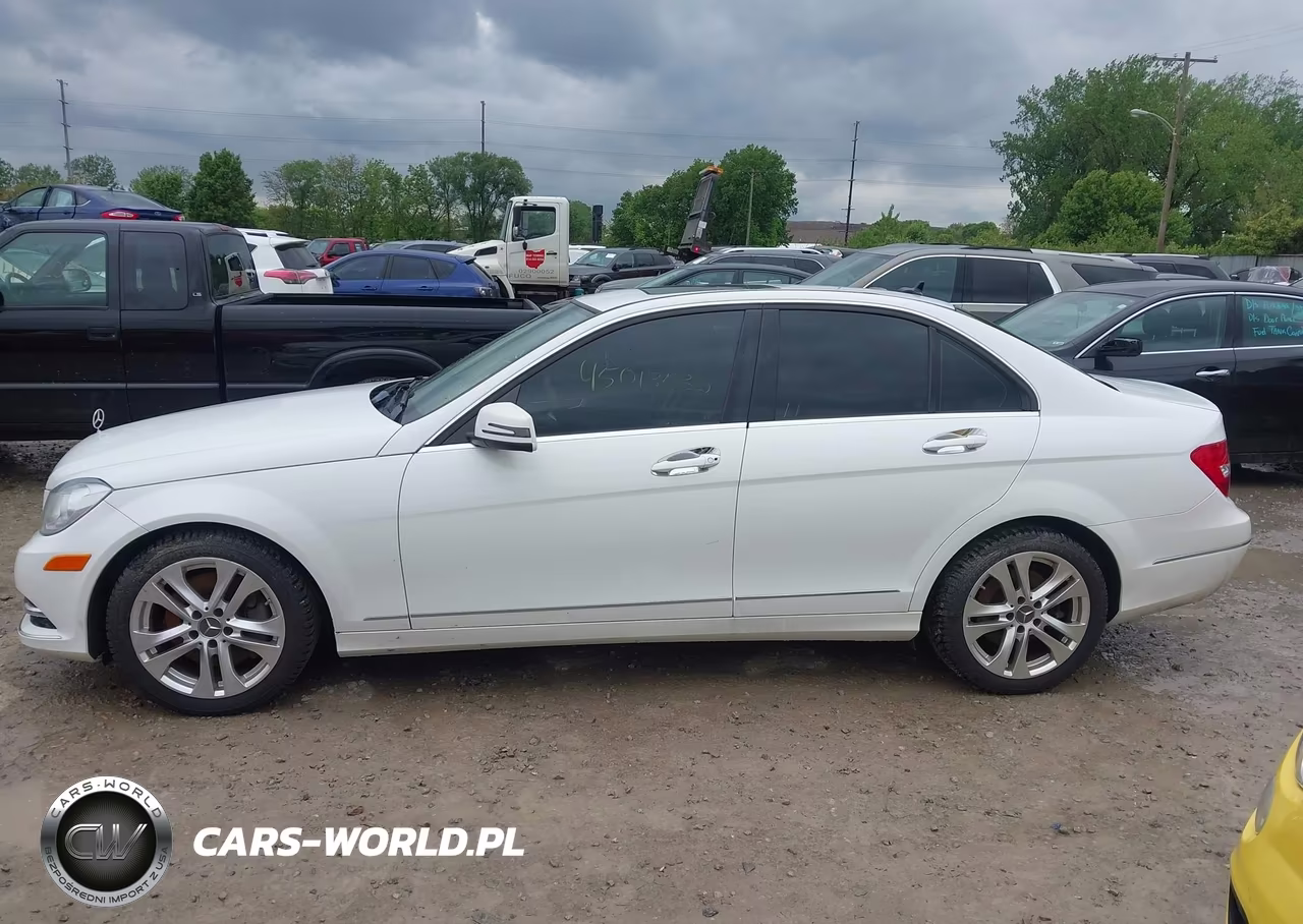 2013 Mercedes-Benz C 300 Luxury 4Matic VIN:WDDGF8AB5DR270652 - 14