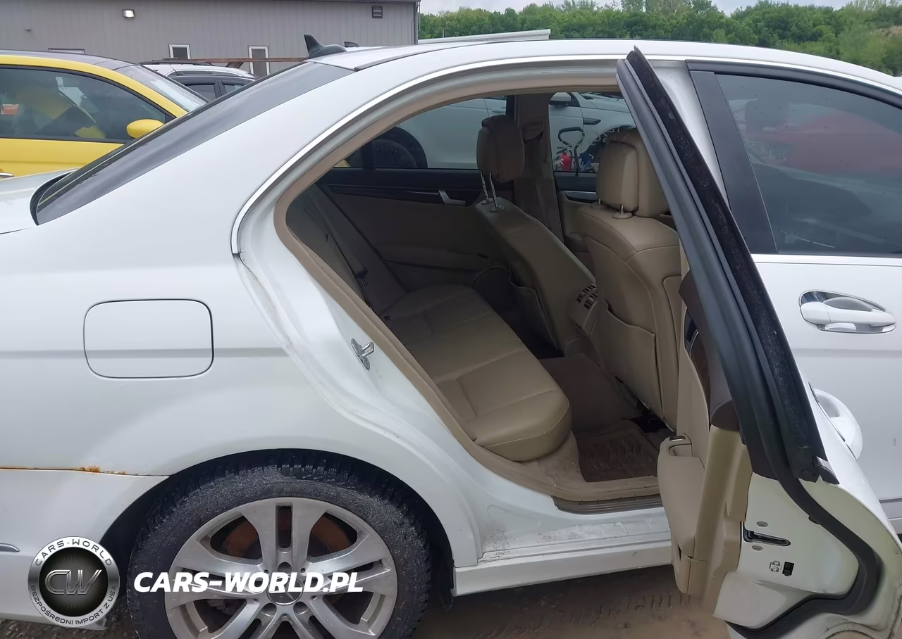 2013 Mercedes-Benz C 300 Luxury 4Matic VIN:WDDGF8AB5DR270652 - 8