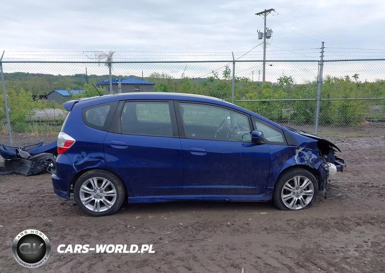 2011 Honda Fit Sport VIN:JHMGE8G55BC005453 - 14