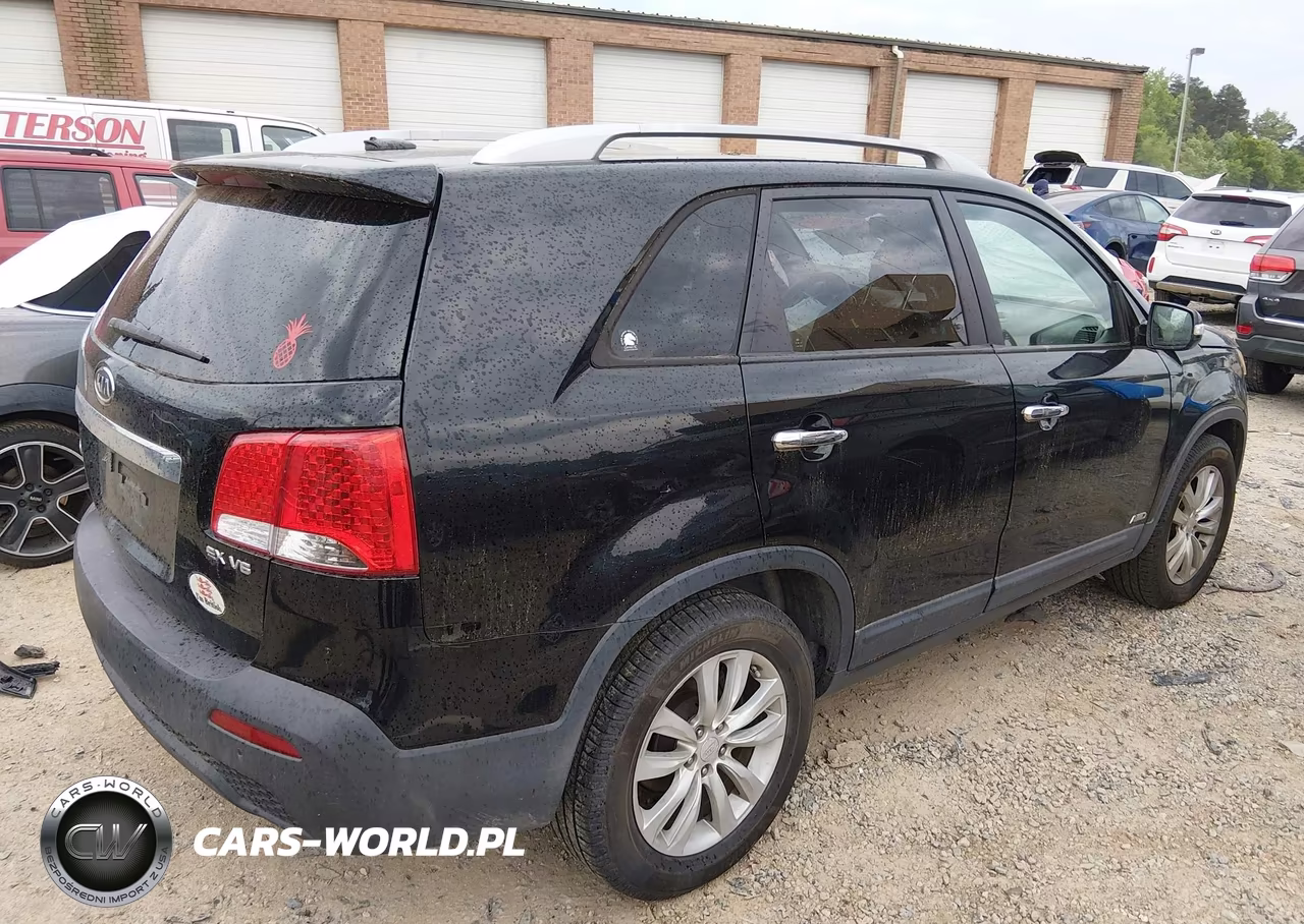 2011 Kia Sorento Ex V6 VIN:5XYKUDA27BG001387 - 4