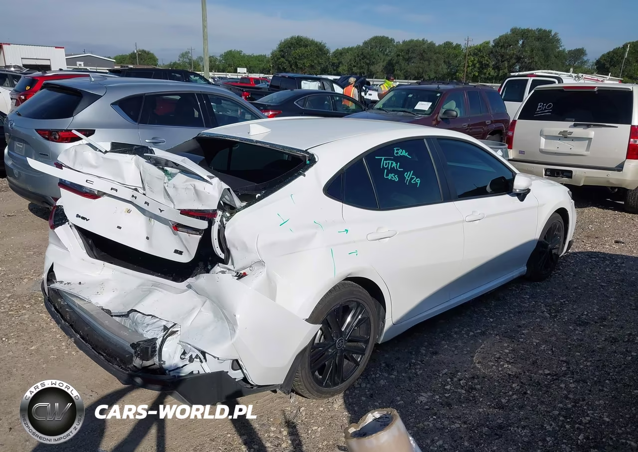 2026 Toyota Camry Se VIN:4T1DAACK1TU218491 - 4