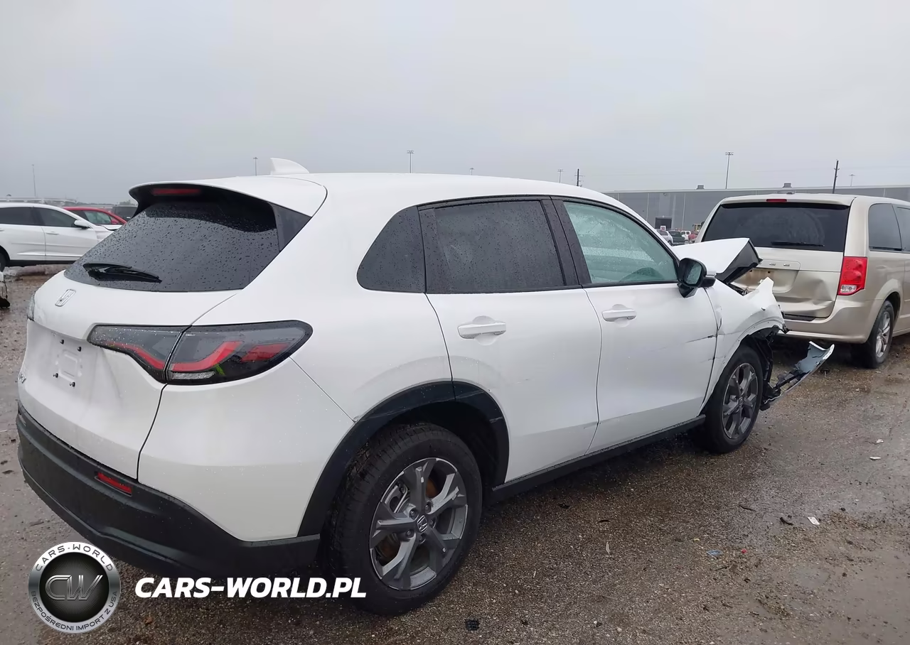 2026 Honda Hr-V Awd Lx VIN:3CZRZ2H33TM704843 - 4
