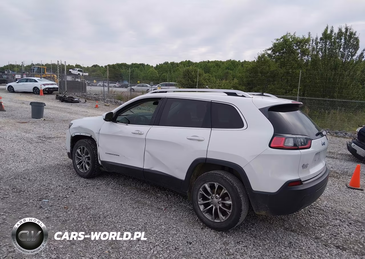2019 Jeep Cherokee Latitude Plus Fwd VIN:1C4PJLLB0KD160014 - 3