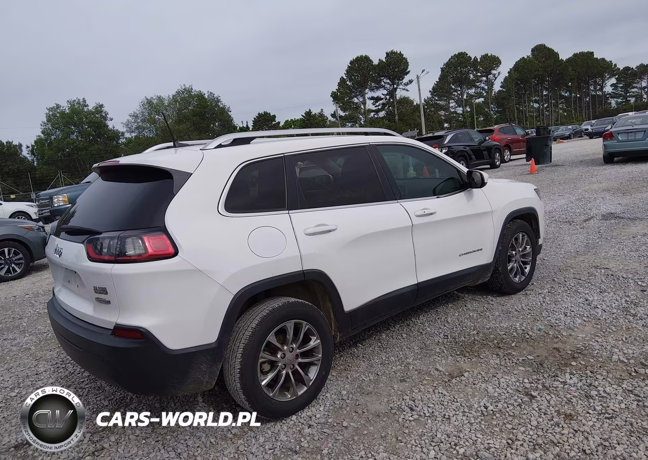 2019 Jeep Cherokee Latitude Plus Fwd VIN:1C4PJLLB0KD160014 - 4