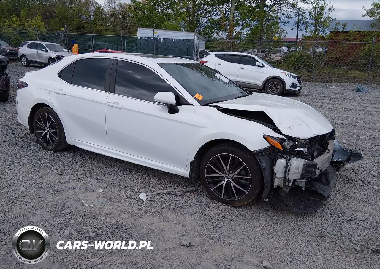 2021 Toyota Camry Se – zdjęcie 1 z 16