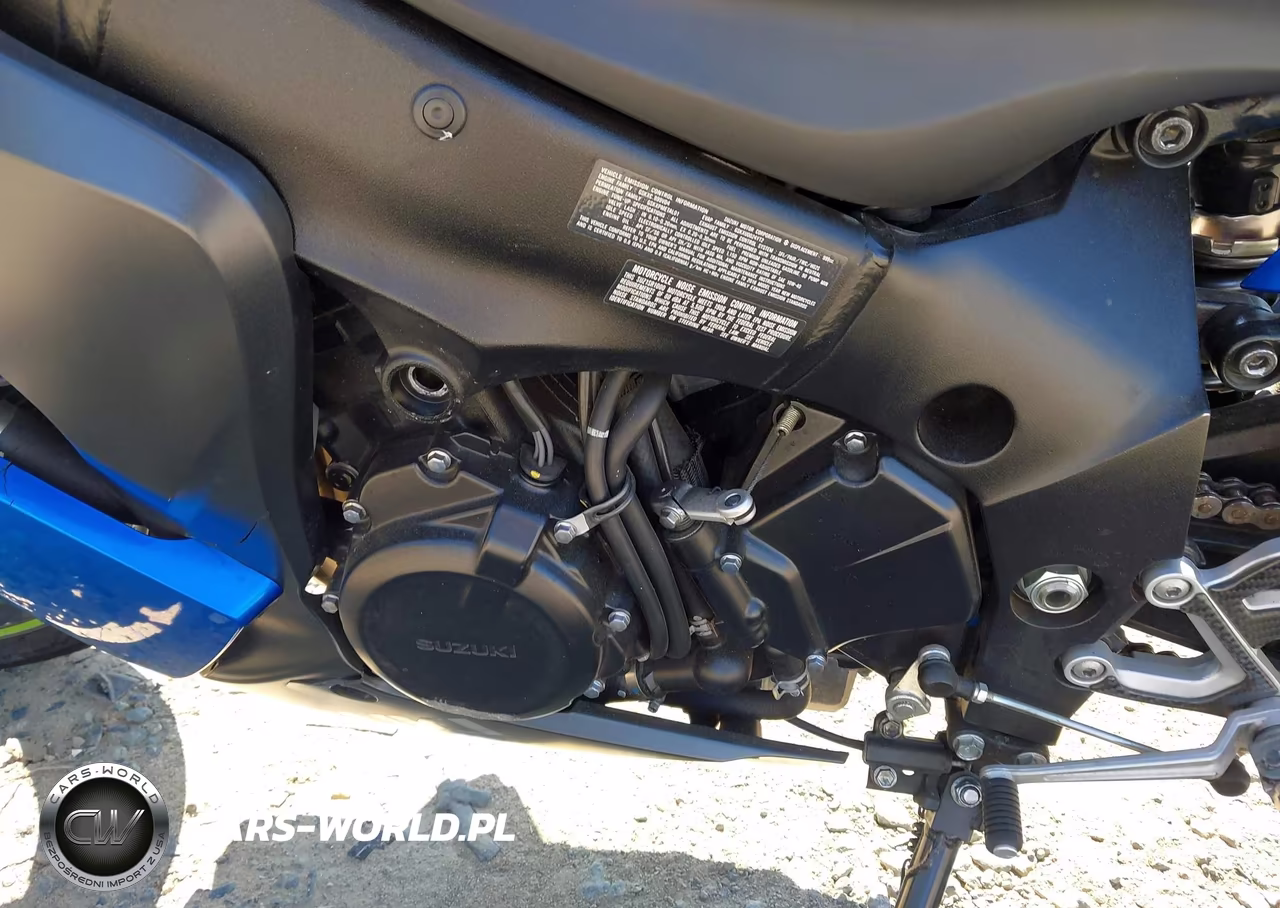 2016 Suzuki Gsx-S1000F VIN:JS1GT7CA0G2100711 - 9