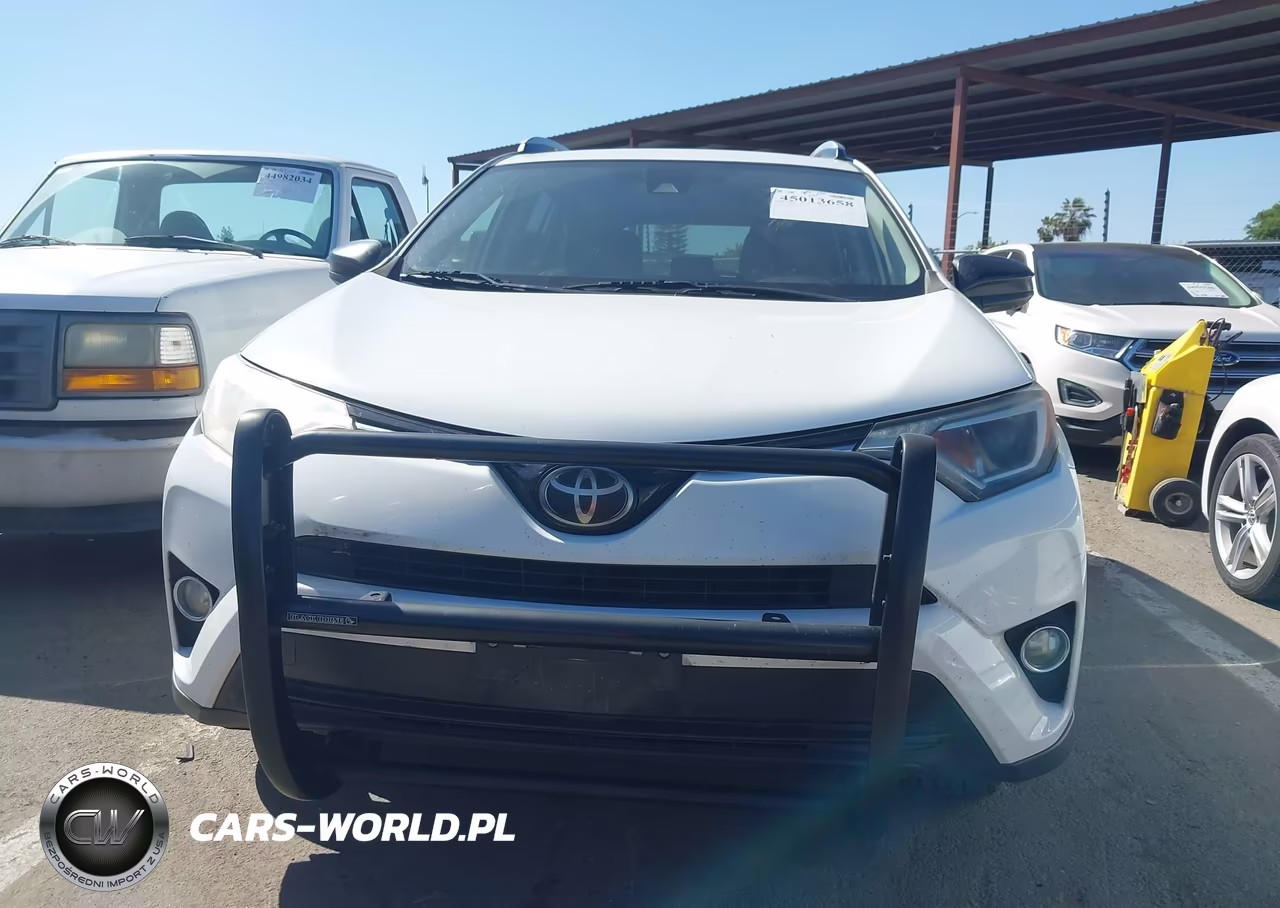 2018 Toyota Rav4 Le VIN:JTMBFREVXJJ719977 - 12