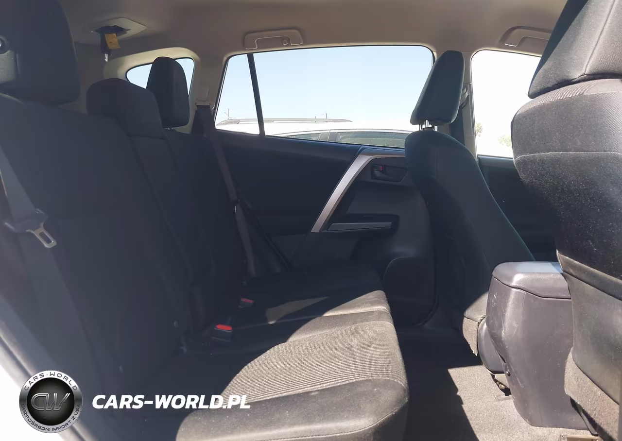 2018 Toyota Rav4 Le VIN:JTMBFREVXJJ719977 - 8