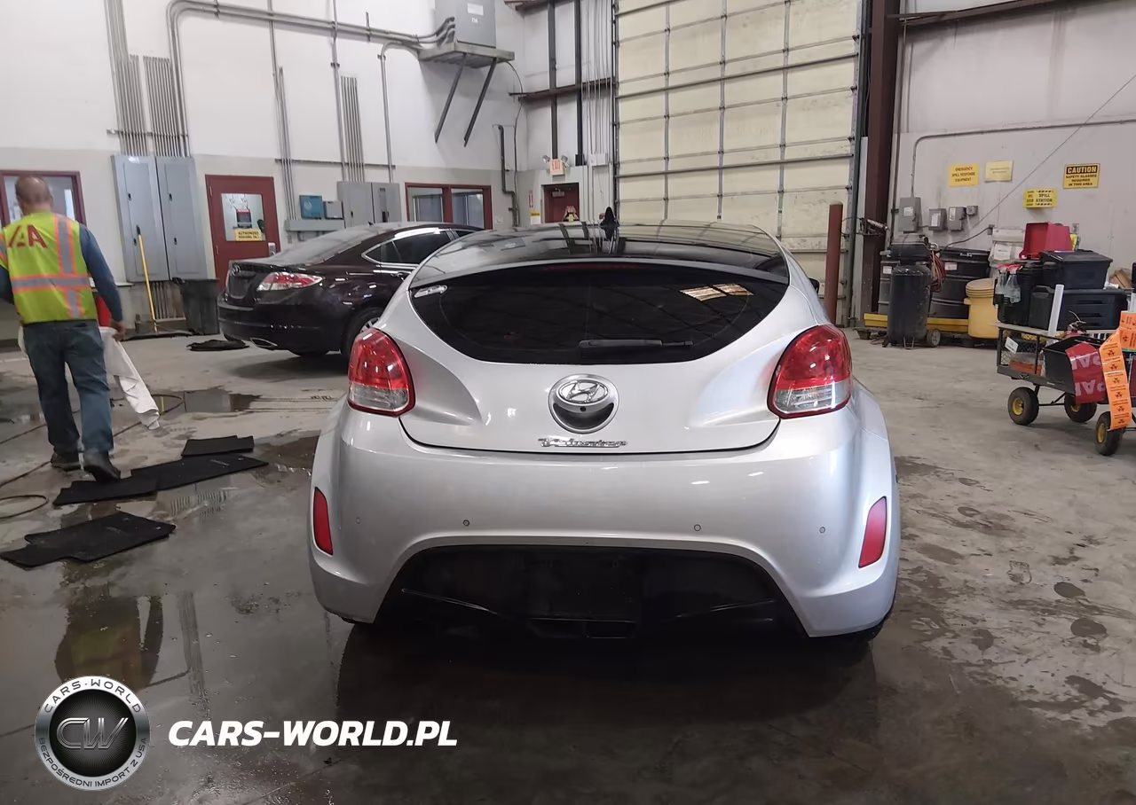 2012 Hyundai Veloster Base W-Black VIN:KMHTC6AD0CU079462 - 15