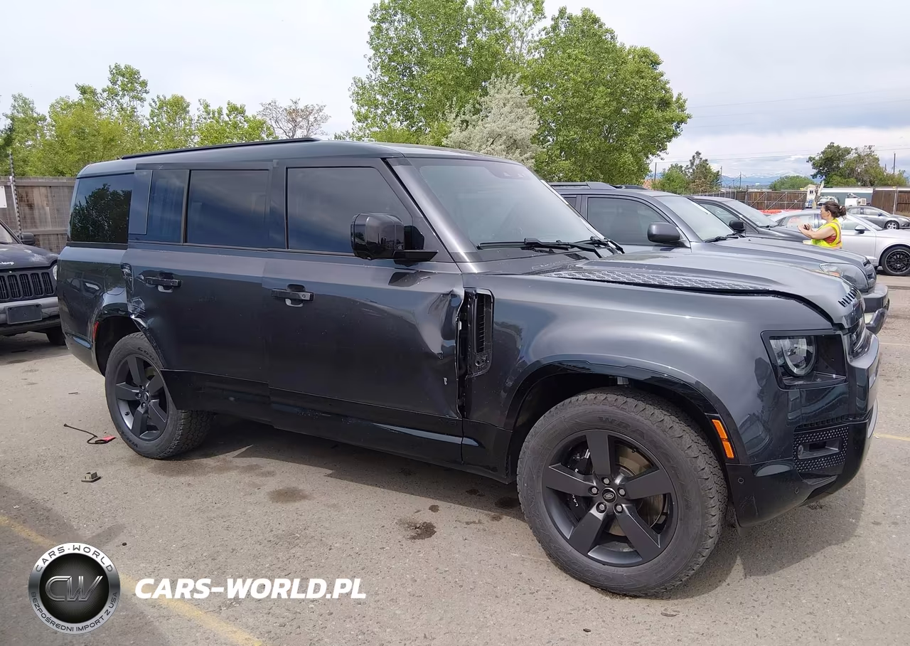 2024 Land Rover Defender 130 P500 V8 VIN:SALEBFFE9R2282834 - 13