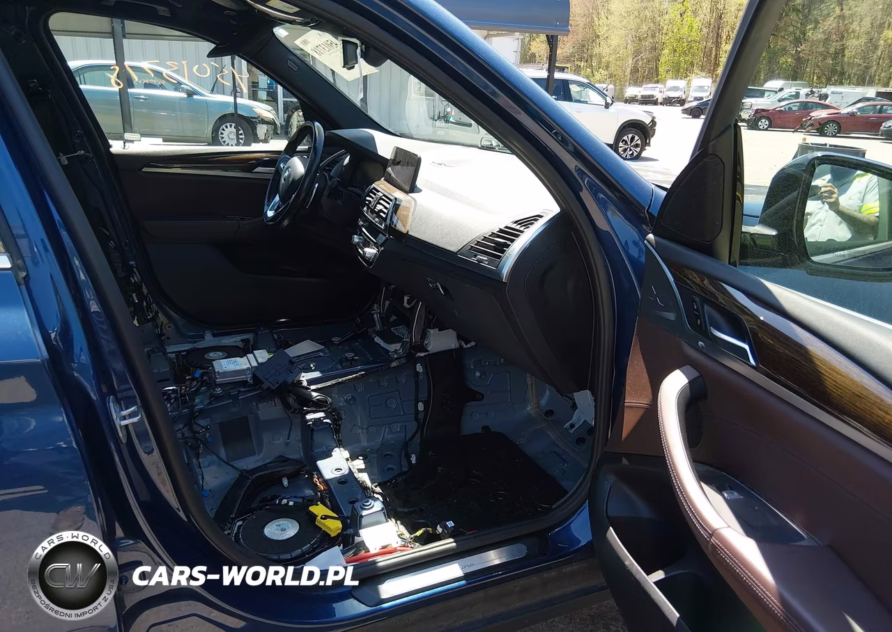 2020 BMW X3 xDrive30I VIN:5UXTY5C03LLT33440 - 5