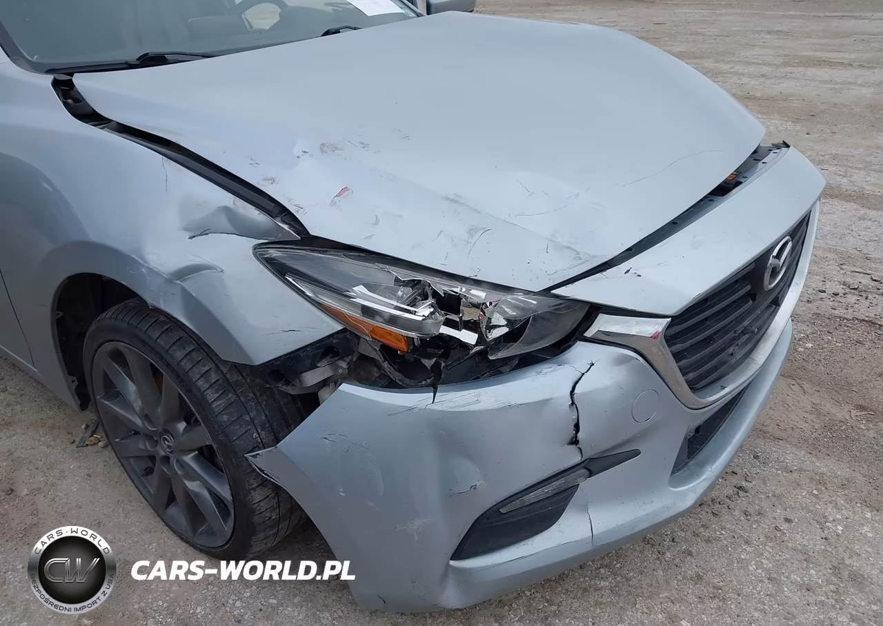 2018 Mazda Mazda3 Touring VIN:3MZBN1L30JM162521 - 6