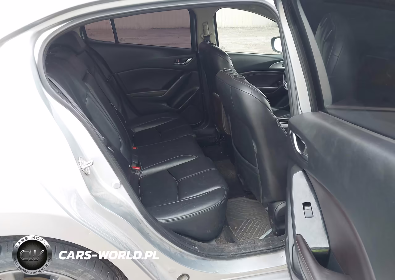 2018 Mazda Mazda3 Touring VIN:3MZBN1L30JM162521 - 8