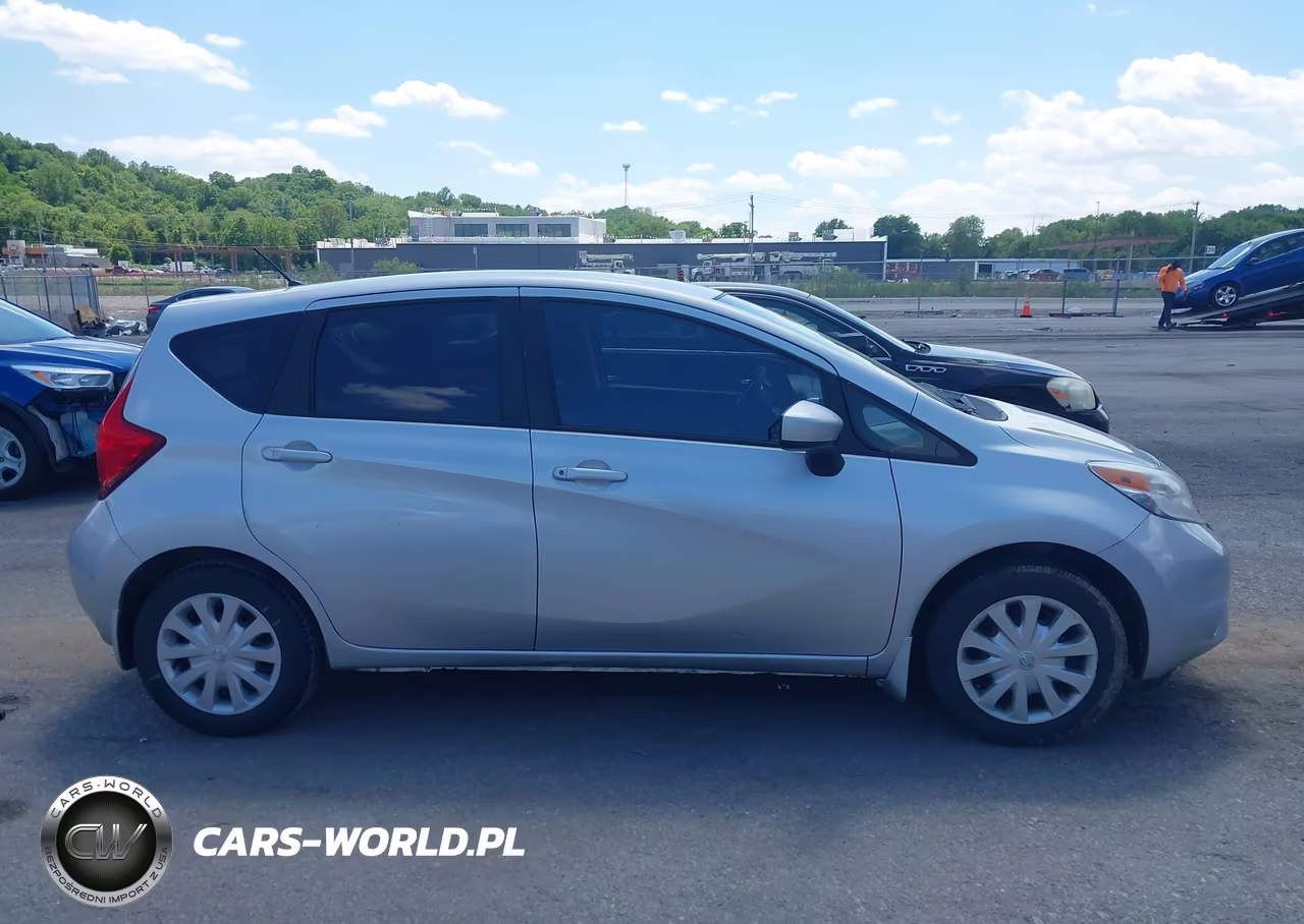 2015 Nissan Versa Note S Plus VIN:3N1CE2CPXFL449140 - 13