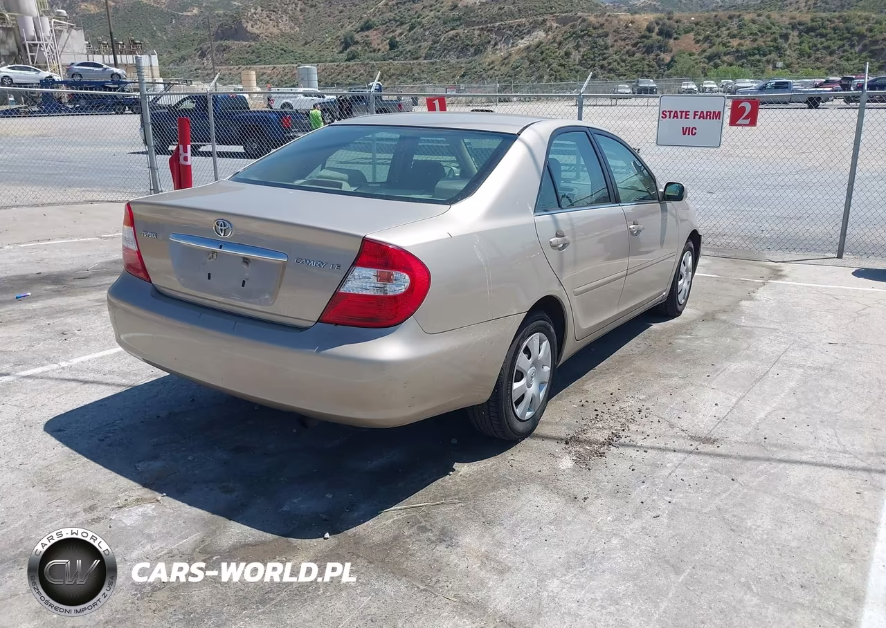 2003 Toyota Camry Le VIN:4T1BE32K73U252329 - 4