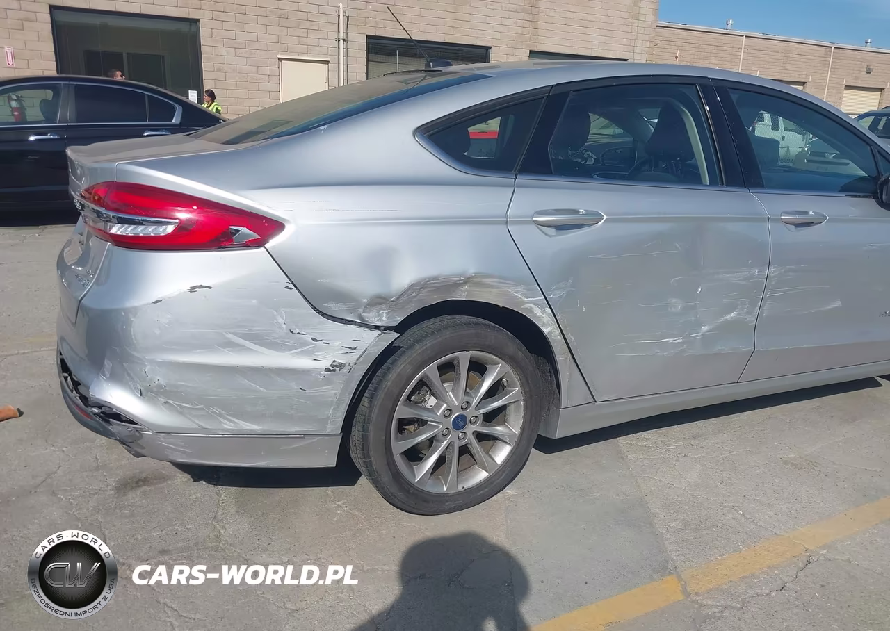 2017 Ford Fusion Hybrid Se VIN:3FA6P0LUXHR355439 - 6