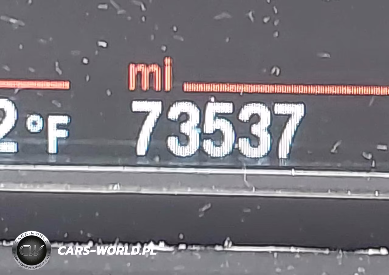 2018 BMW X1 xDrive28I VIN:WBXHT3C38J5K20589 - 15