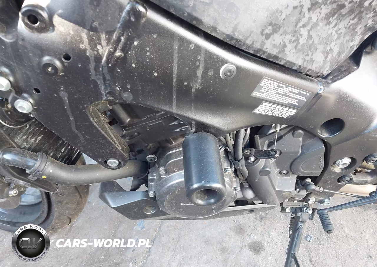 2023 Suzuki Gsx-S1000 A VIN:JS1EK11BXP7100219 - 9