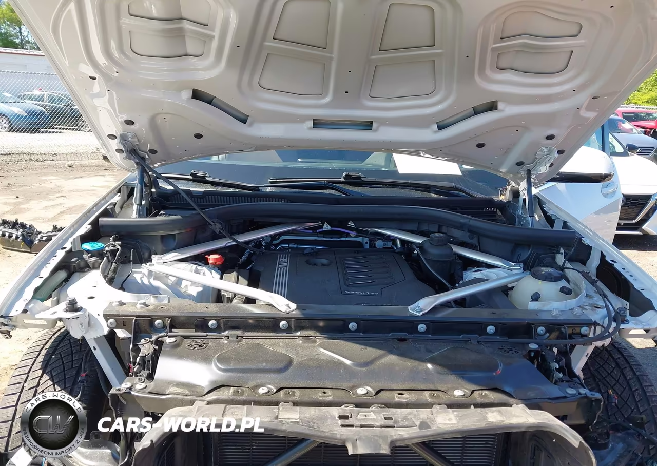 2022 BMW X5 xDrive40I VIN:5UXCR6C06N9M53705 - 10