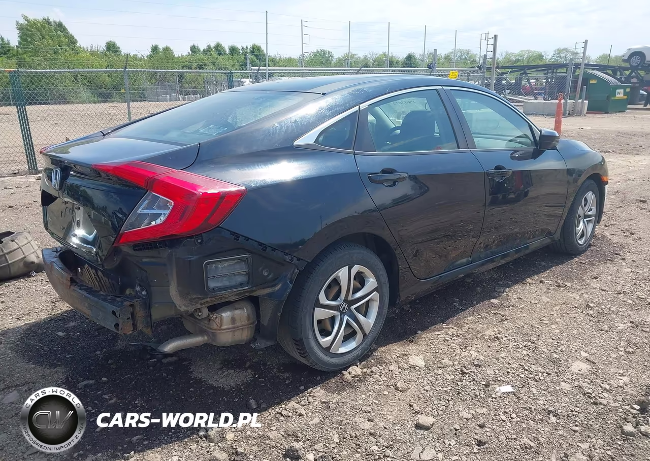 2018 Honda Civic Lx VIN:19XFC2F51JE020136 - 4