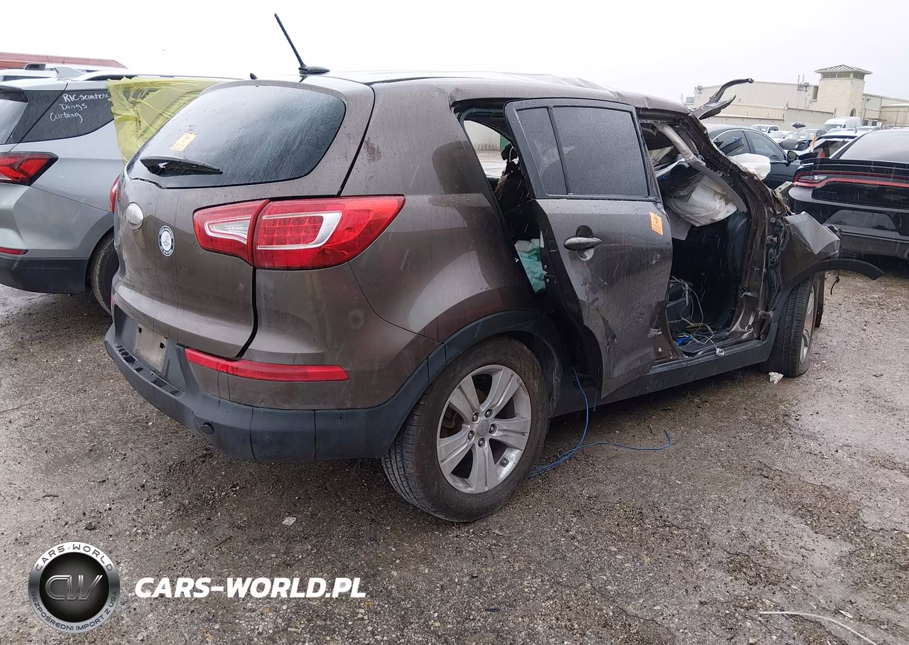 2013 Kia Sportage Lx VIN:KNDPB3A23D7352982 - 4