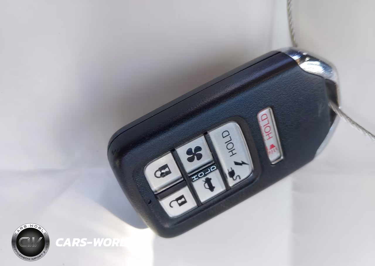 2019 Honda Clarity Plug-In Hybrid Touring VIN:JHMZC5F34KC001732 - 11