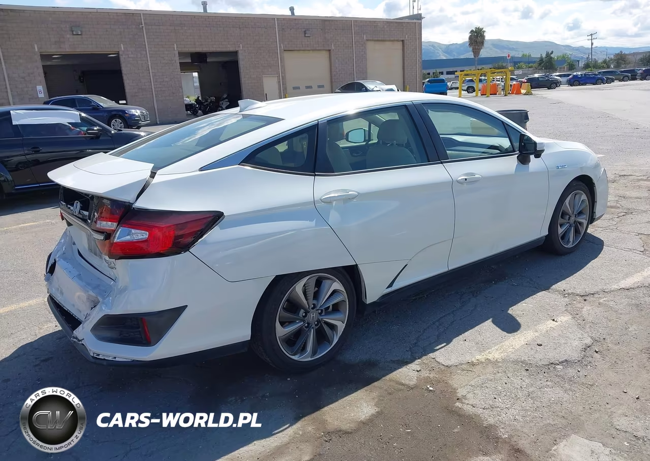 2019 Honda Clarity Plug-In Hybrid Touring VIN:JHMZC5F34KC001732 - 4