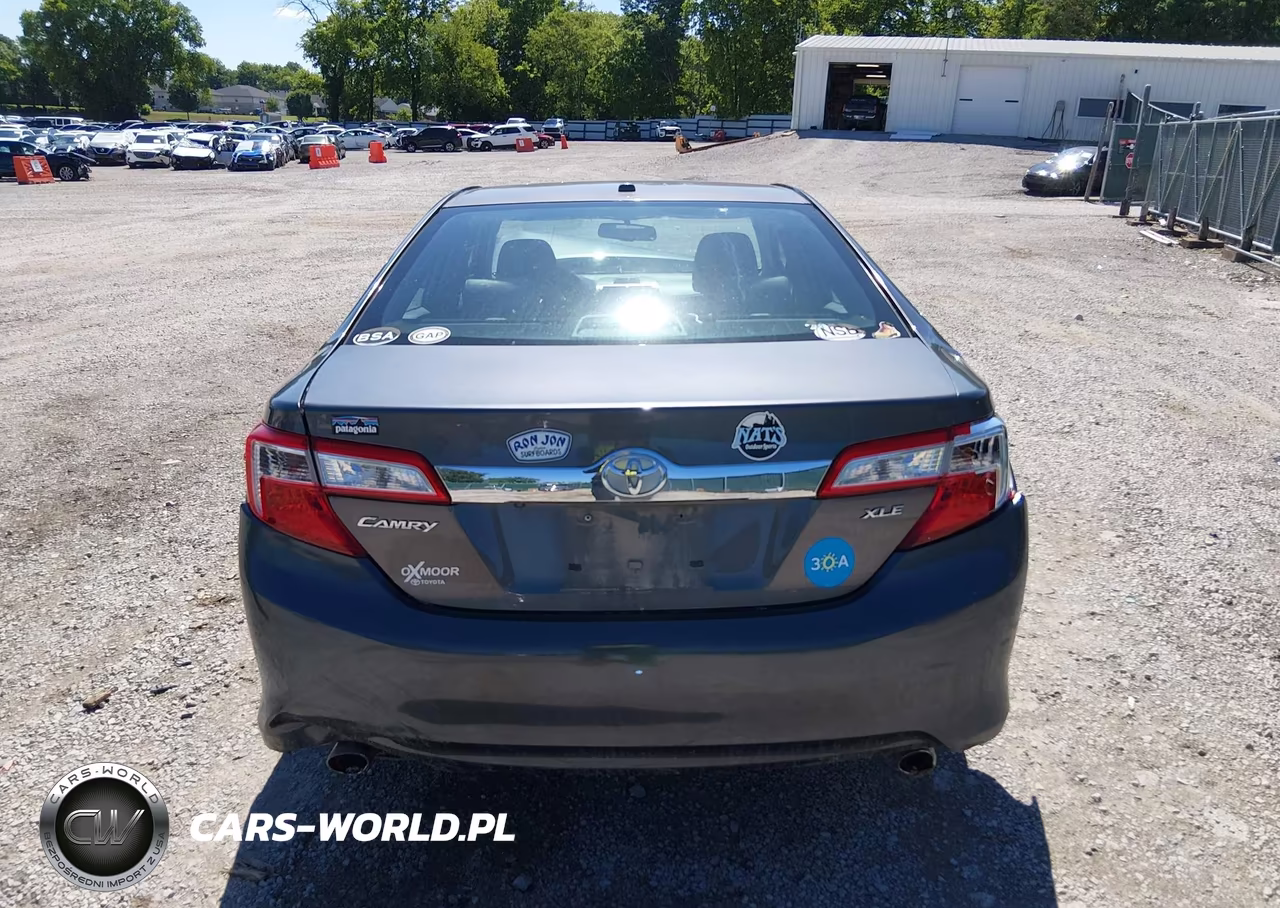 2014 Toyota Camry Xle V6 VIN:4T1BK1FK2EU544531 - 16