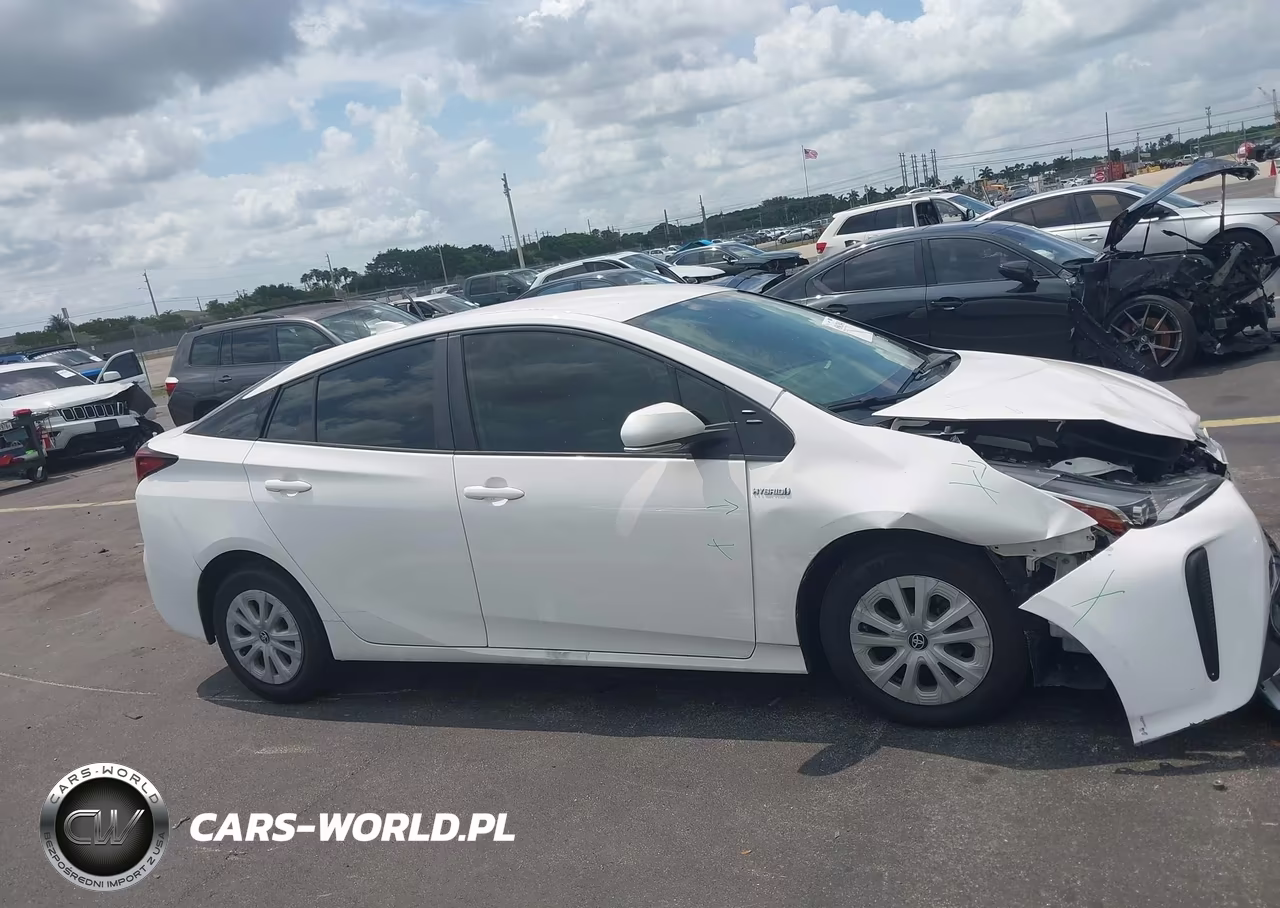 2019 Toyota Prius L Eco VIN:JTDKARFU1K3072119 - 13